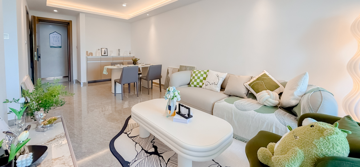 Two-bedroom apartment in the completed residential complex R&F CITY